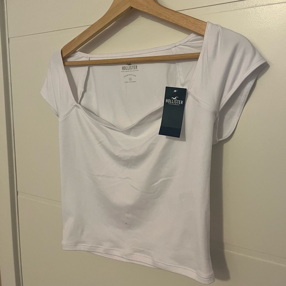 Hollister Must-Have White Tee